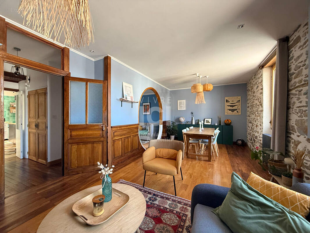Maison à FROSSAY