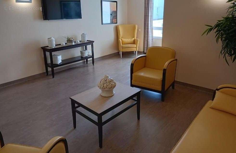 INVESTISSEMENT LOCATIF  BERLAIMONT  Résidence EHPAD La Reine des Prés  6,03 % de rentabilité - photo 5