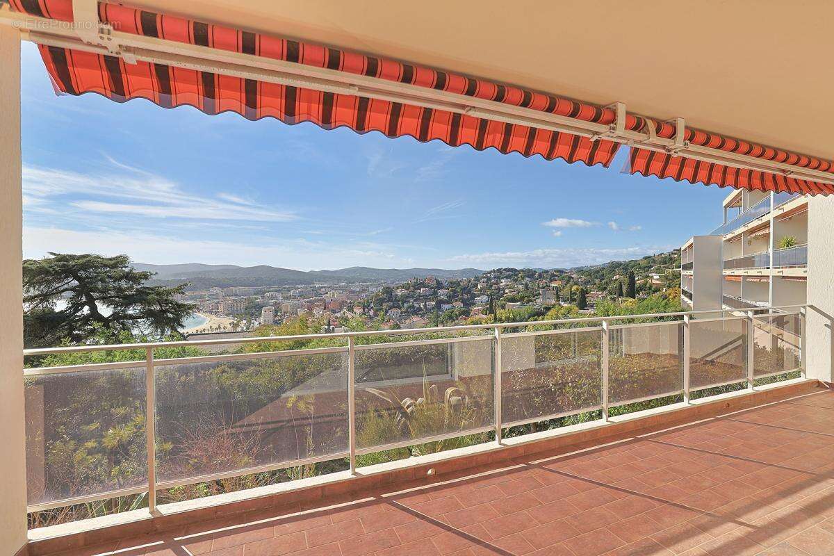 Appartement à LE LAVANDOU