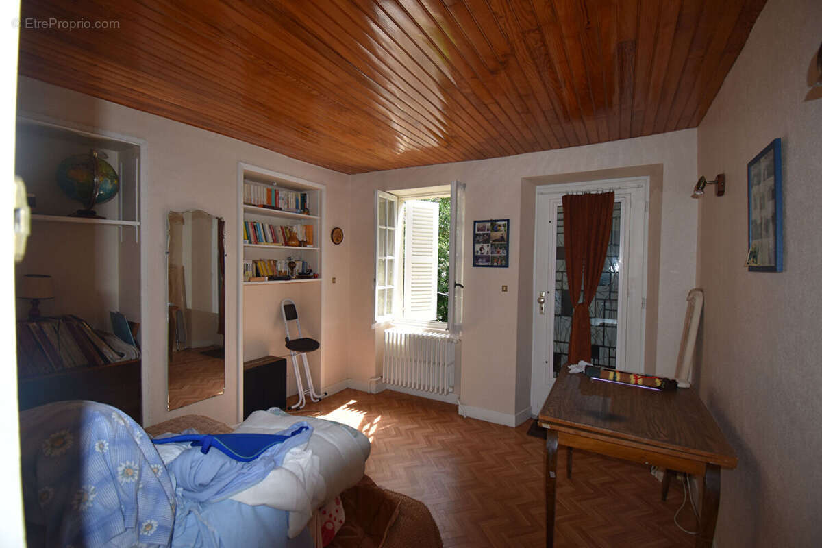 Maison à POUGUES-LES-EAUX