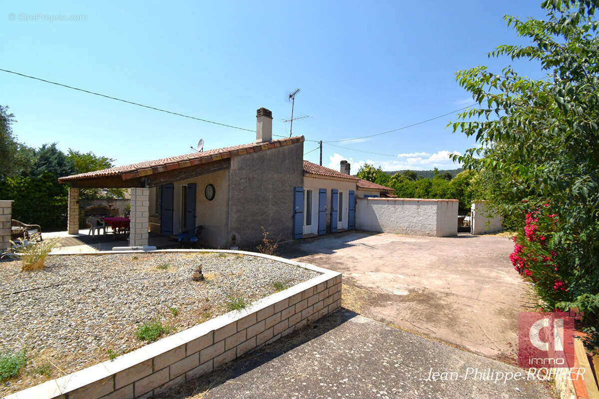 Maison à SAINTE-ANASTASIE-SUR-ISSOLE