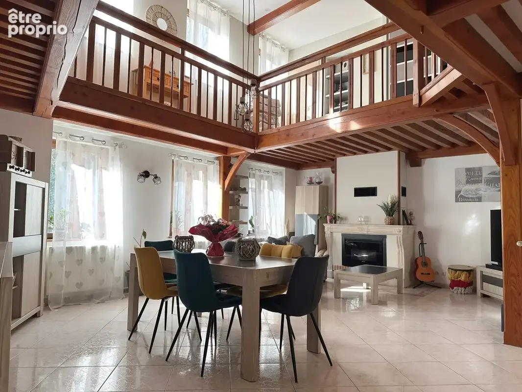 Maison 10 pièces 190 m² à vendre à Beaujeu (69430) - photo 4