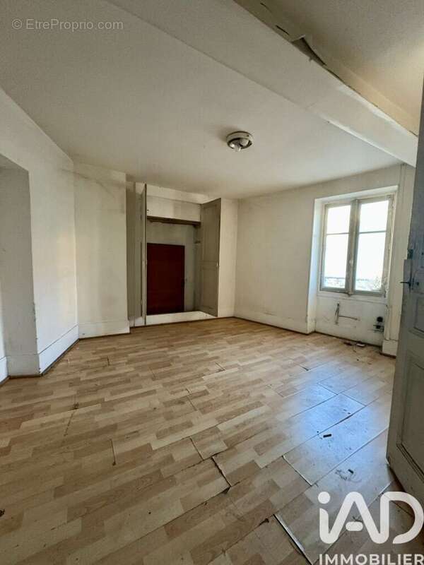 Appartement 250 m² à Bourg-Les-Valence  - photo 7