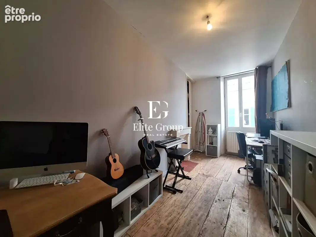 A vendre maison de ville Châteauneuf Sur Charente 10 pièces 272m² - photo 16