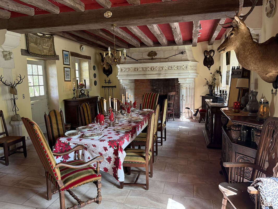 Maison à LA CHARTRE-SUR-LE-LOIR
