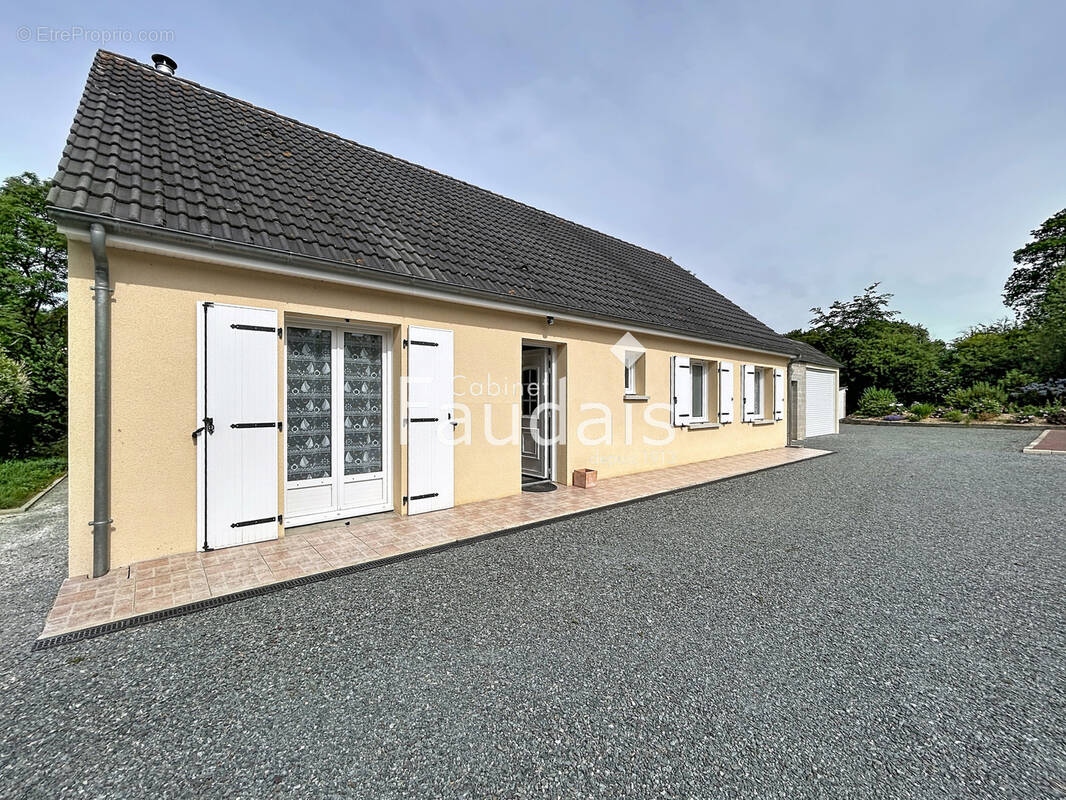 Maison à SORTOSVILLE-EN-BEAUMONT