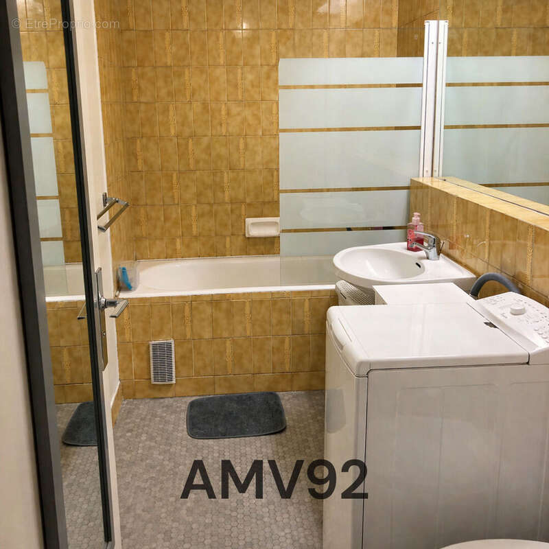 La Garenne Colombes = Les Vallées =  Studio de 30m² avec balcon - photo 5