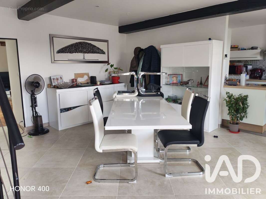 Maison 145 m² à Saint-Aubin-Du-Plain  - photo 9