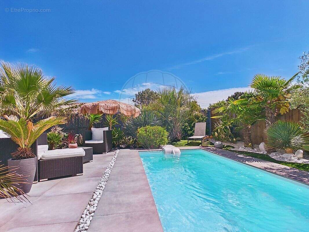 Maison à LES MATHES