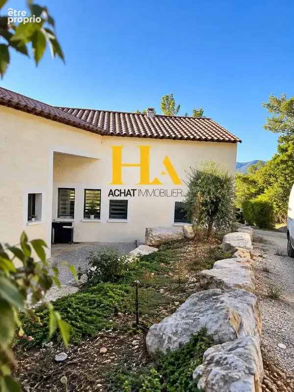 Photo Maison à Laroque au prix de 860 000€