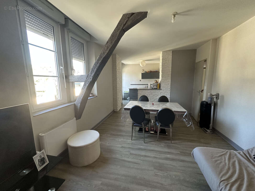 Appartement à SEGRE