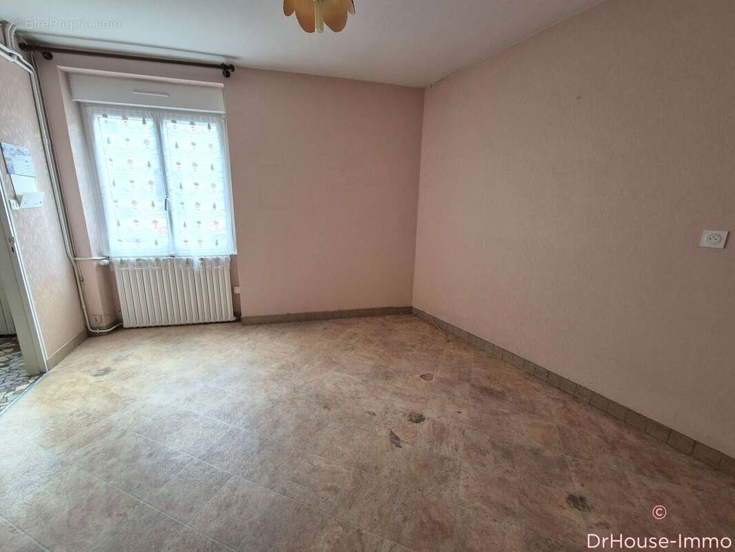 Maison 73 m² à Gorron  - photo 53