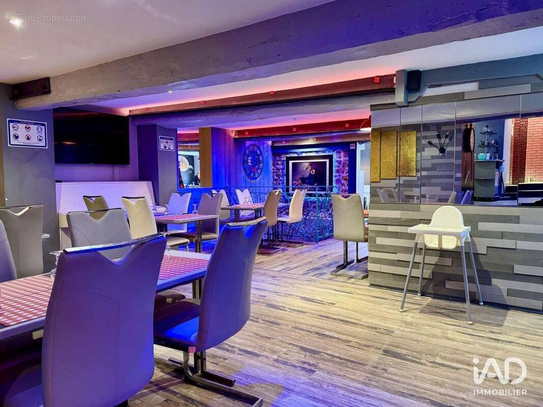 Photo 5 - Commerce à VILLECRESNES