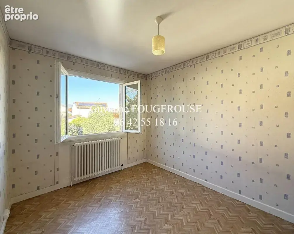 Maison au centre de SAVIGNEUX  42600 - 4 chambres - photo 8