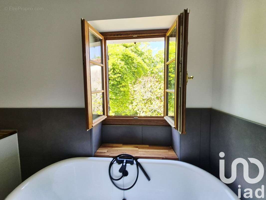 Photo 2 - Maison à MERY-SUR-OISE