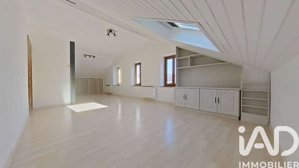 Photo 2 - Appartement à BOIS-D'AMONT