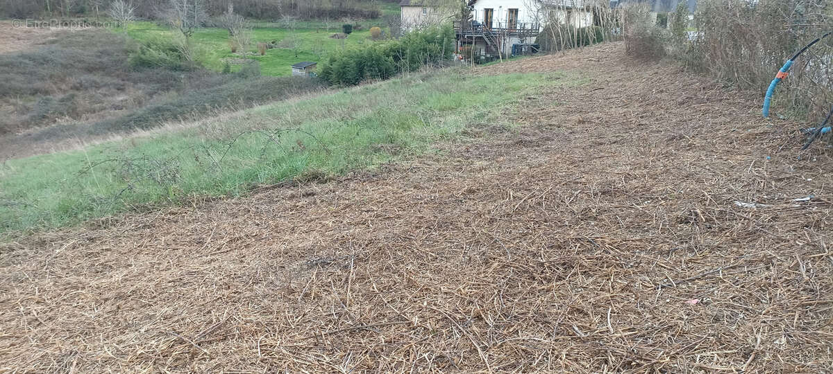 Terrain à DAMPNIAT