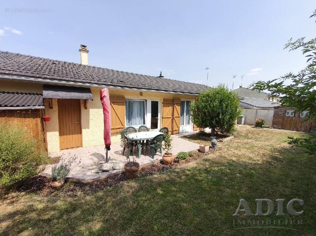 Maison à DAMMARTIN-EN-GOELE