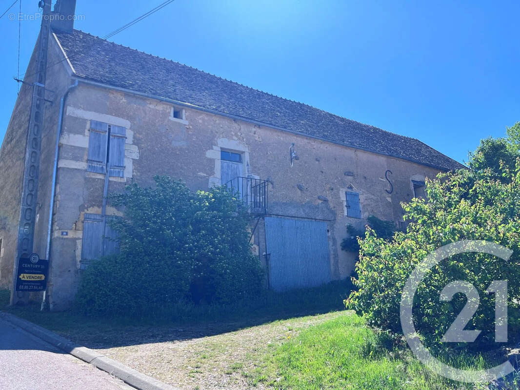 Maison à SAINT-GERMAIN-DES-BOIS