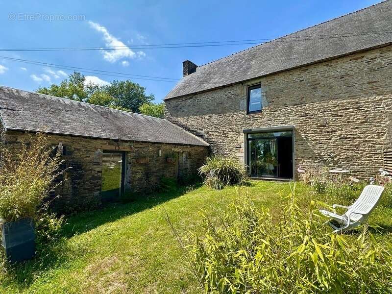 Maison à LOCMARIA-GRAND-CHAMP