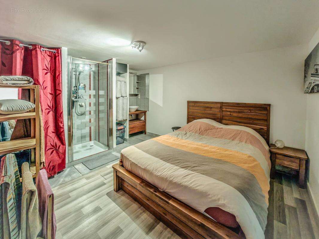 Maison à NEUILLE-PONT-PIERRE