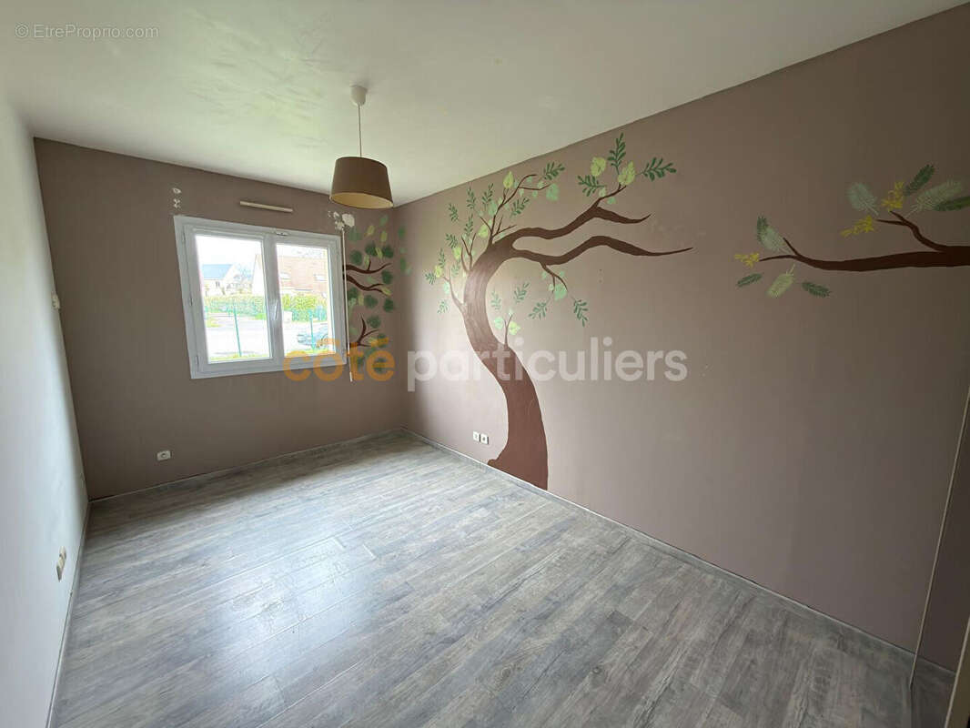 Maison à SAINT-SEBASTIEN-DE-MORSENT