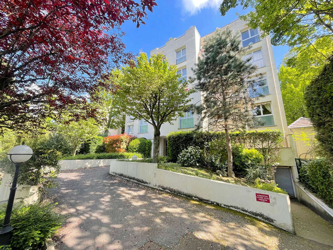 Appartement à BRY-SUR-MARNE