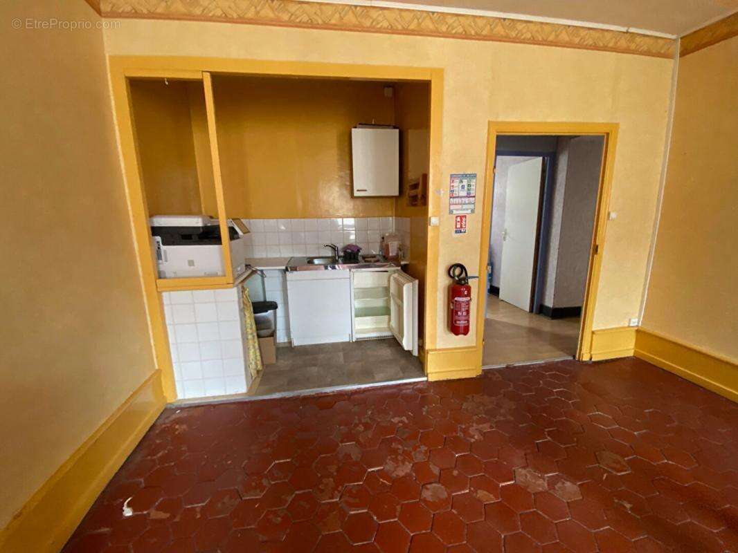 Maison à OUROUX-EN-MORVAN