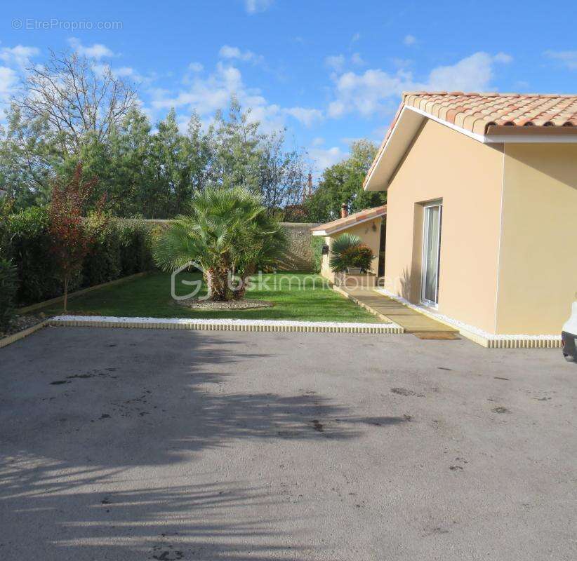 Maison plain-pied récente de 90 m², RT 2012 aux normes PMR sous garantie décennale - photo 7