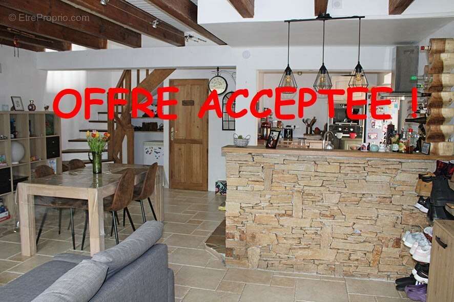 Maison à LA VARENNE