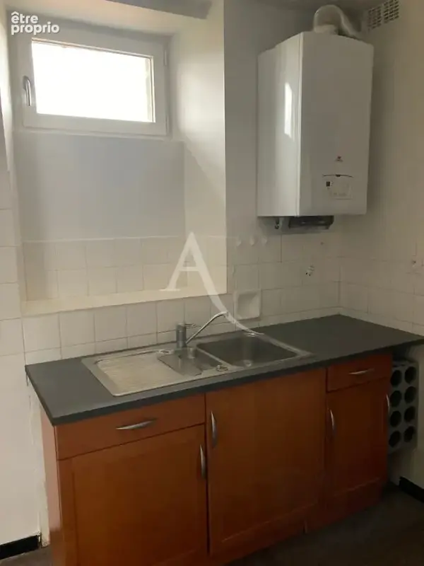 Appartement au coeur de FONTENAY LE COMTE - photo 3