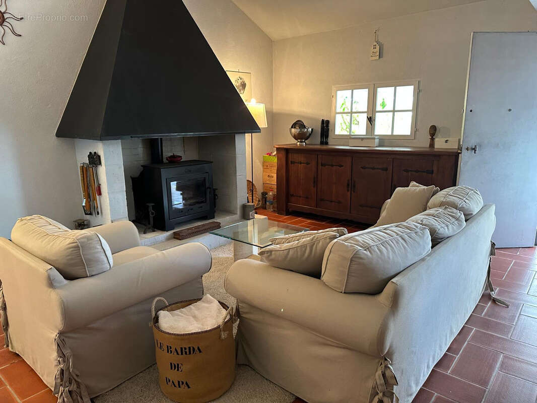 Maison de plain-pied  avec piscine chauffée et espace indépendant - photo 4