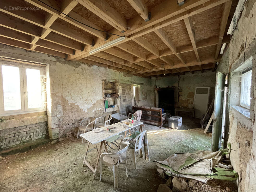 Maison à CHEMILLE-SUR-DEME