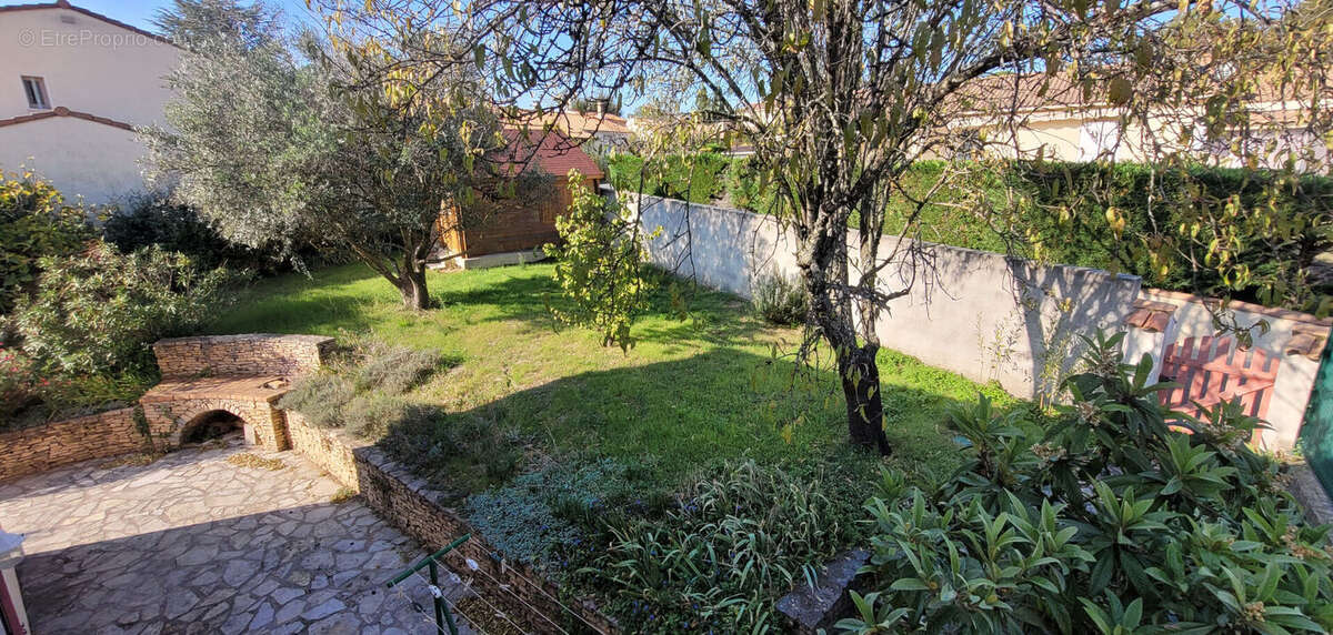 Maison à SAINT-PAUL-TROIS-CHATEAUX