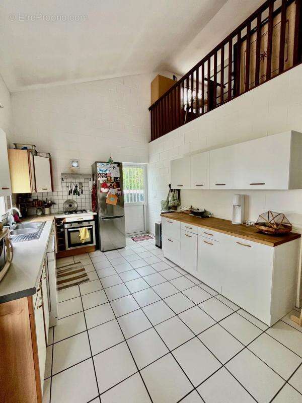 Maison à LES AVIRONS