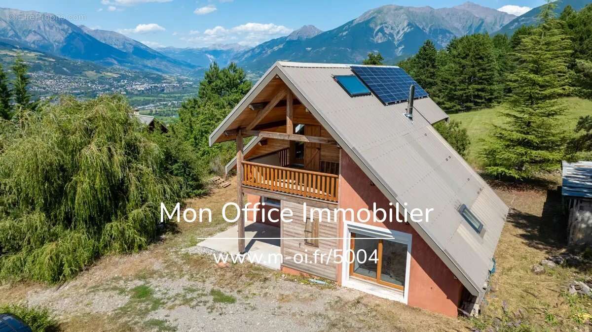 Maison à CROTS