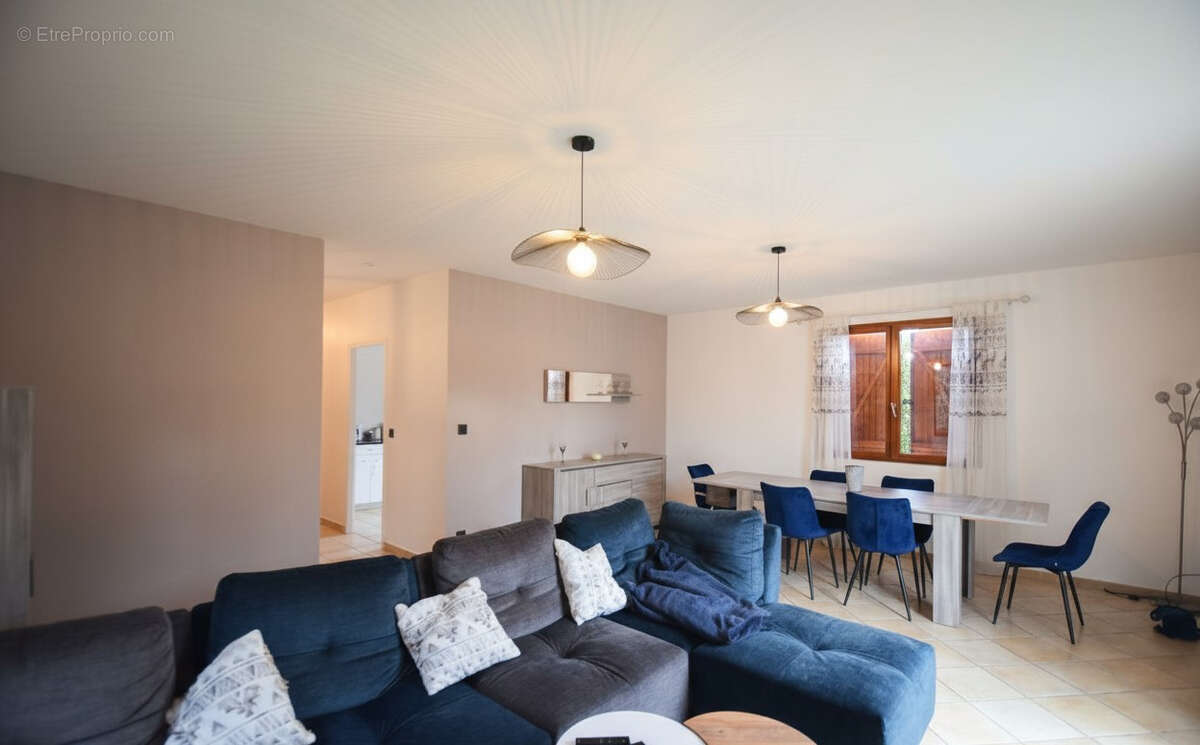 Maison à CHAZAY-D'AZERGUES