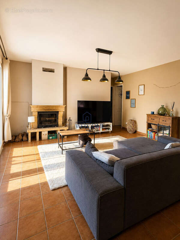 Maison 106 m² à Pierrelatte  - photo 2