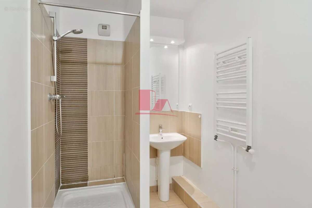 Appartement à ISSY-LES-MOULINEAUX