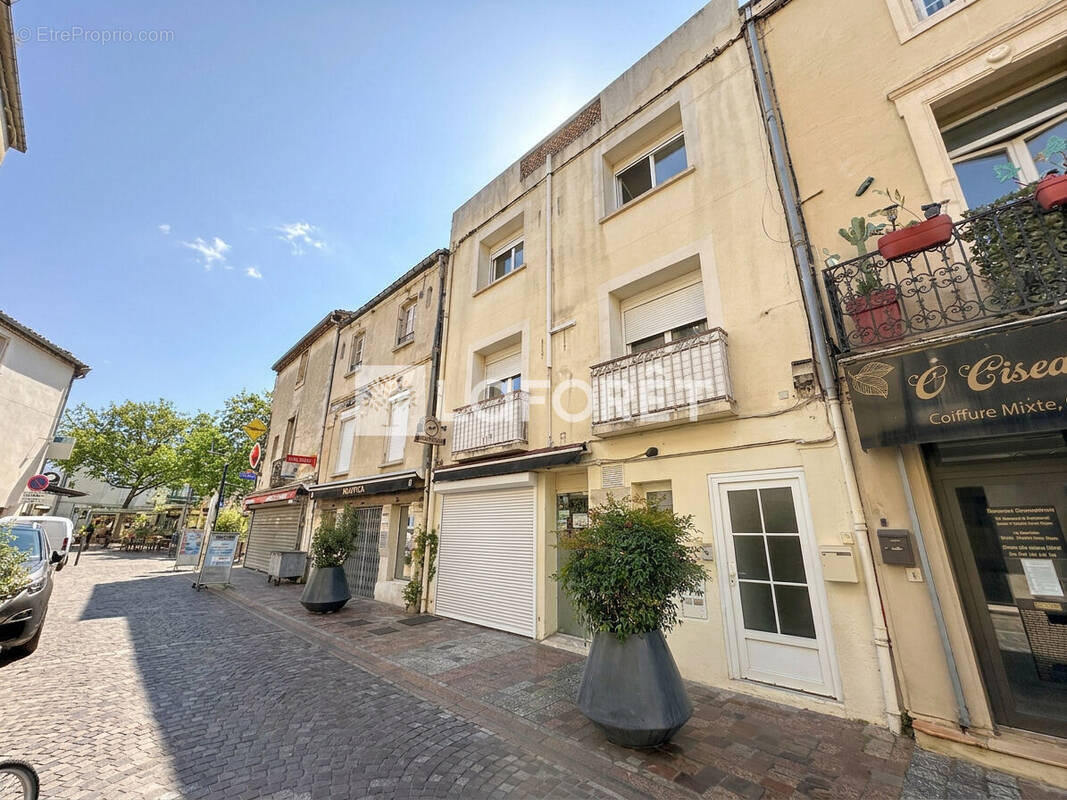 Appartement à MAUGUIO