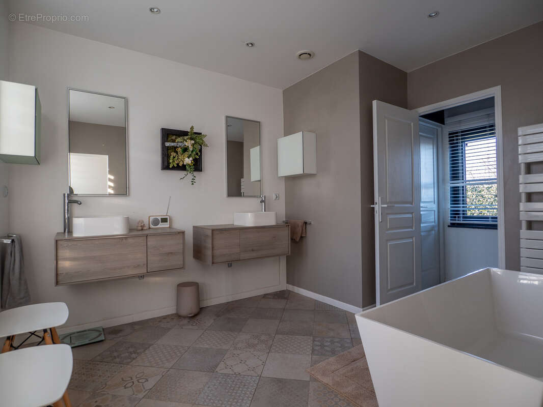 Maison à TILLOY-LEZ-MARCHIENNES