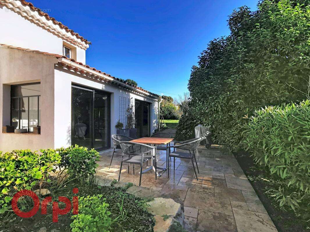 Maison à LA CADIERE-D'AZUR