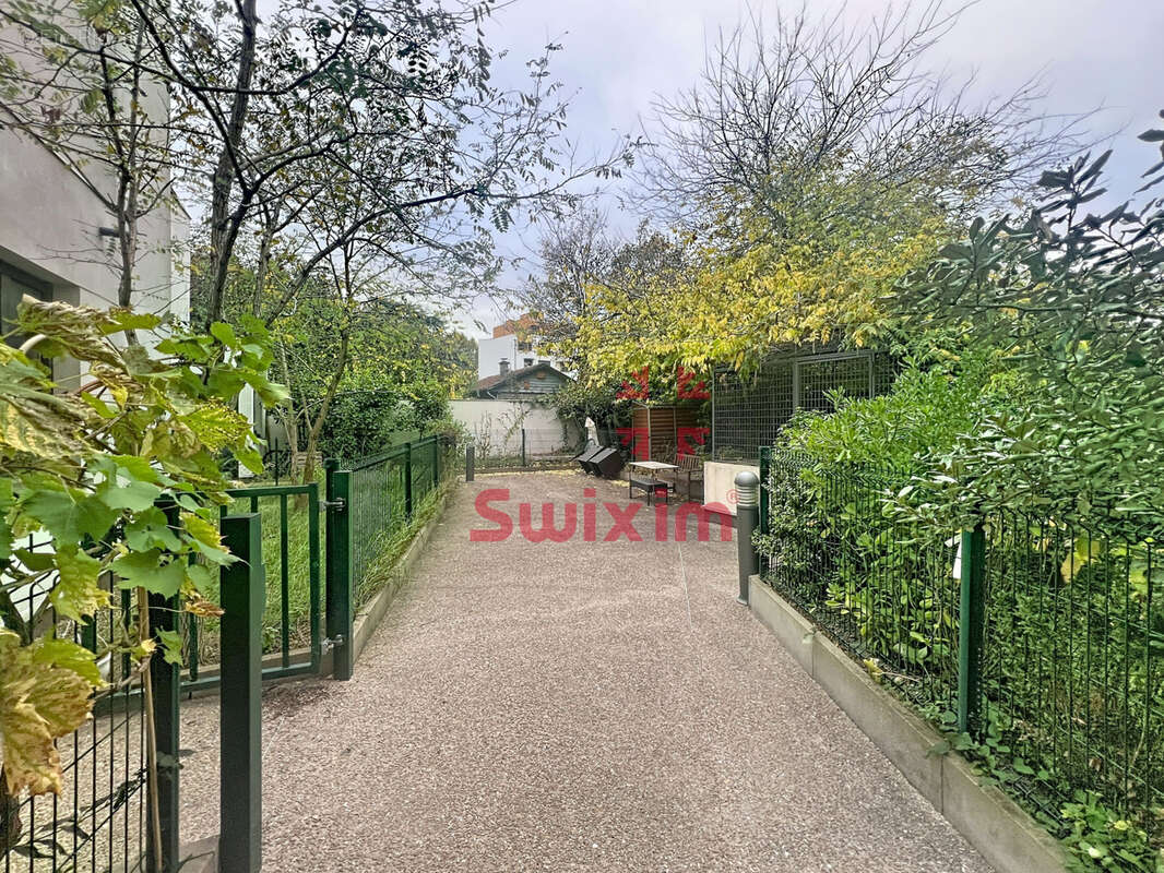 Appartement à L&#039;ILE-SAINT-DENIS