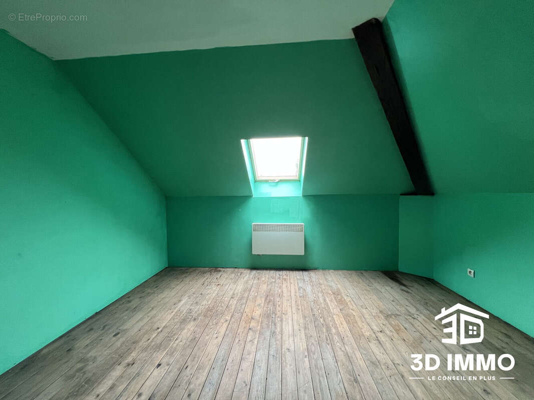 Maison à AVESNES-SUR-HELPE