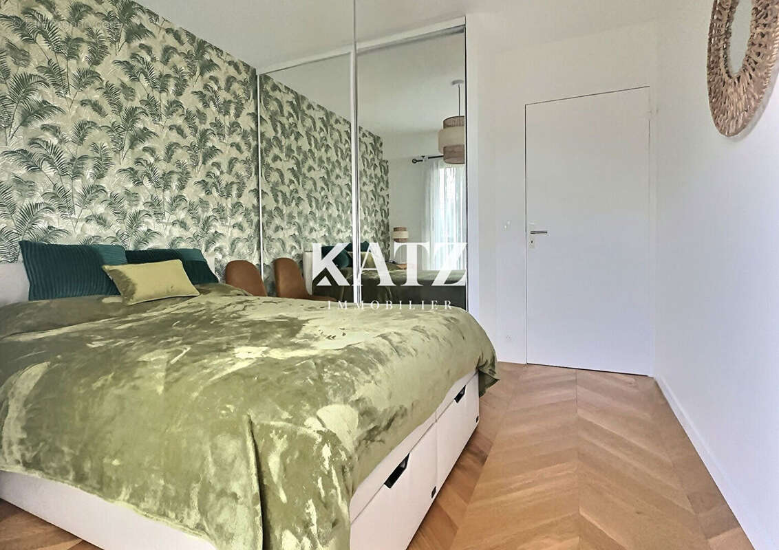 Appartement à GARCHES