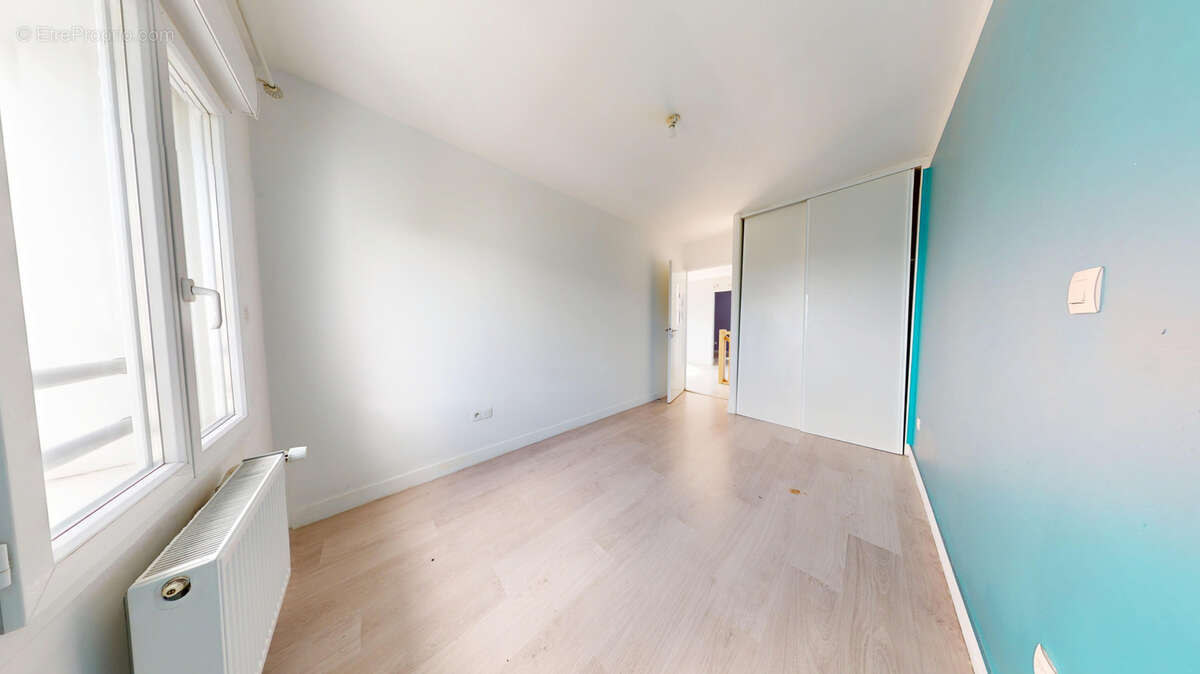 Appartement à SARTROUVILLE