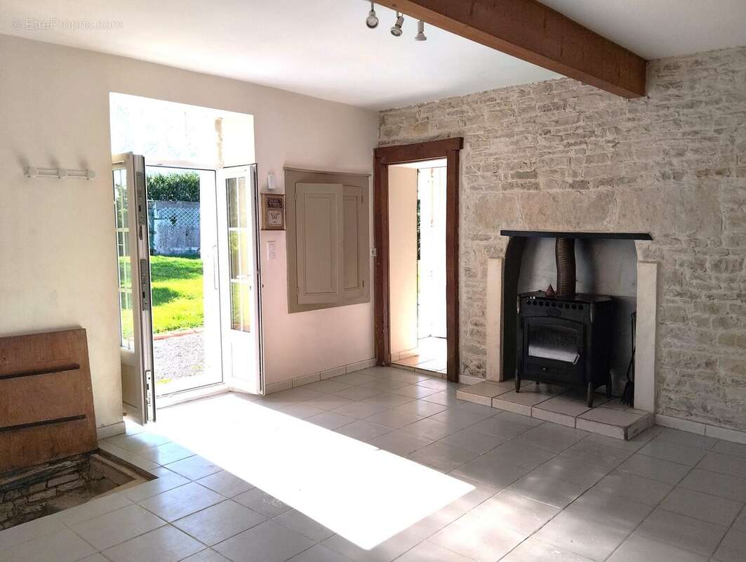 Maison à VILLEMAIN