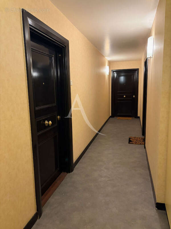 Appartement à LE BLANC-MESNIL