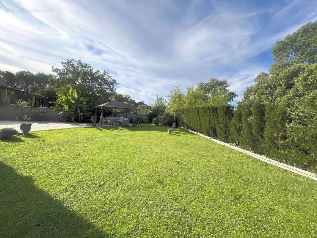 Maison à VILLEFAGNAN