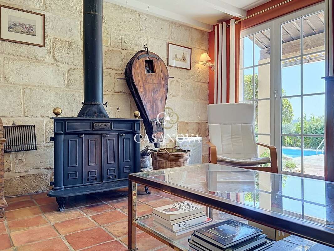 Maison de caractère de 255 m² avec piscine et 7 chambres à 20 minutes de Pézenas - photo 8